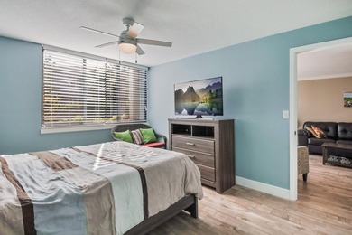 Beautifully renovated 2-bedroom, 2-bathroom first-floor condo in - photo 11