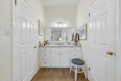 Waterfront 3BR/2BA cottage with stunning bayou views from almost - photo 16