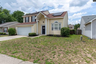 Welcome to 909 Murchison Drive! This spacious 3-bedroom, 2 - photo 2