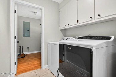 Beautiful all-brick home offering approximately 1,461 square - photo 22