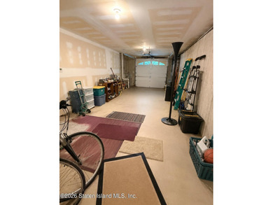 Located on a quiet dead-end street in the heart of Huguenot - photo 25