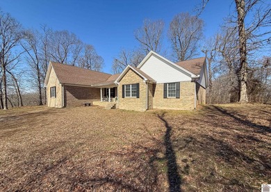 Kentucky Lake Home For Sale in Gilbertsville Kentucky
