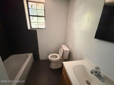 Some homes have good bones. This one has good bones and good - photo 10