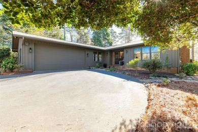 Lake Wylie Home For Sale in Clover South Carolina