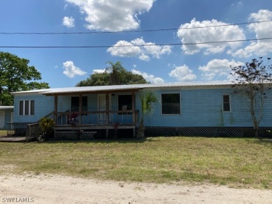 Lake Okeechobee Home Sale Pending in Moore Haven Florida