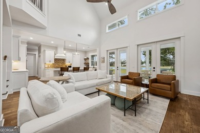 Bent Pine modern farmhouse, only two years old, with amazing - photo 20