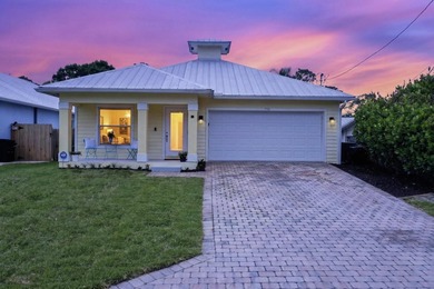 St. Lucie River Home For Sale in Palm City Florida