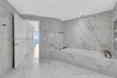WELCOME HOME to the Four Seasons Private Residence 802. This 2 - photo 25