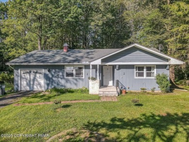 Lake Home For Sale in Blakeslee, Pennsylvania
