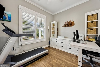 Bent Pine modern farmhouse, only two years old, with amazing - photo 37