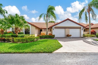 (private lake, pond, creek) Home For Sale in Boynton Beach Florida