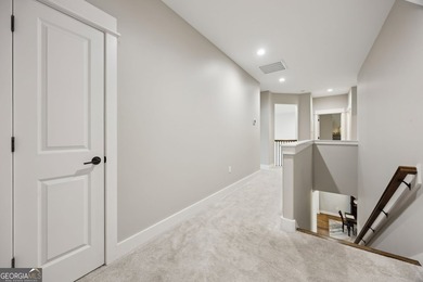 Bent Pine modern farmhouse, only two years old, with amazing - photo 51