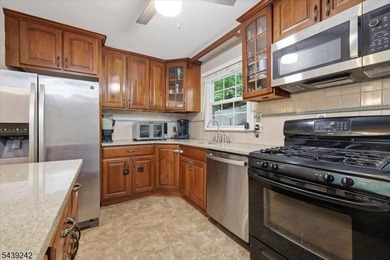 Experience the best of Lake Hopatcong living in this charming - photo 2