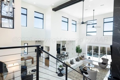 This luxurious modern residence blends clean architectural lines - photo 11