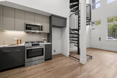 LARGE ONE BEDROOM PLUS AND ONE AND A HALF BATHROOM LOFT STYLE! - photo 14
