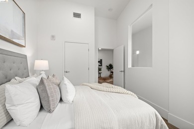 LARGE ONE BEDROOM PLUS AND ONE AND A HALF BATHROOM LOFT STYLE! - photo 25