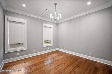 Situated on a quiet cul-de-sac within the gated Reunion - photo 32