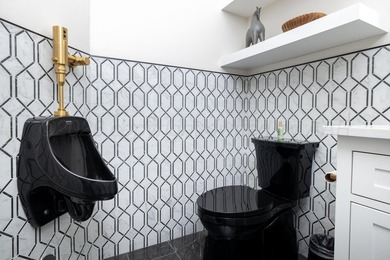This luxurious modern residence blends clean architectural lines - photo 36