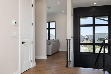 This luxurious modern residence blends clean architectural lines - photo 43