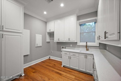 Situated on a quiet cul-de-sac within the gated Reunion - photo 44