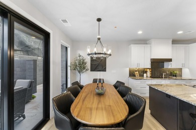 This is your chance to own an entire building of 11 luxury town - photo 16