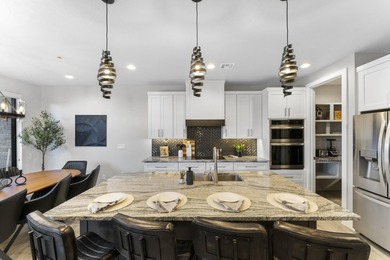 This is your chance to own an entire building of 11 luxury town - photo 17