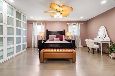 Welcome to this beautiful, expanded brick split level home in - photo 19