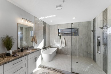 This is your chance to own an entire building of 11 luxury town - photo 26
