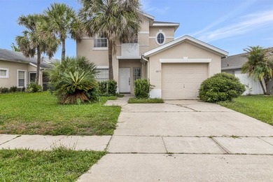 Welcome to this beautiful 4-bedroom, 2.5-bath pool home in the - photo 3