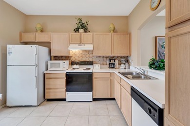 Welcome to this beautiful 4-bedroom, 2.5-bath pool home in the - photo 7