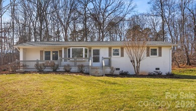 (private lake, pond, coastal) Home For Sale in Vale North Carolina