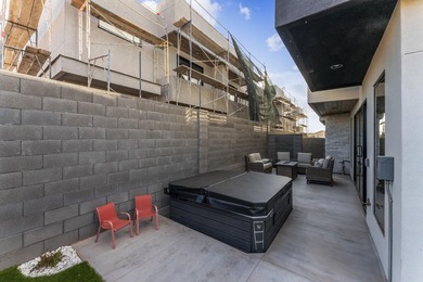 This is your chance to own an entire building of 11 luxury town - photo 46