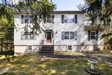 Lake Home For Sale in Tobyhanna, Pennsylvania