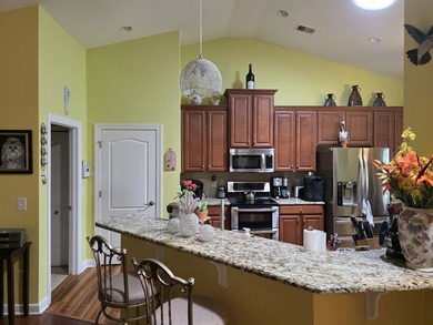 Welcome to this stunning Crepe Myrtle home by Lennar, perfectly - photo 11