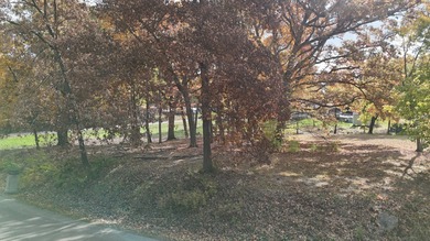 Lake Holiday Lot For Sale in Lake Holiday Illinois