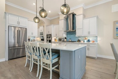 Experience the perfect blend of luxury, privacy, and Florida - photo 12