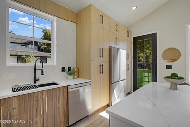 LISTED UNDER APPRAISED VALUE! ** 1% CREDIT TOWARDS RATE BUY-DOWN - photo 14