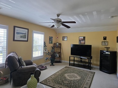 Welcome to this stunning Crepe Myrtle home by Lennar, perfectly - photo 16