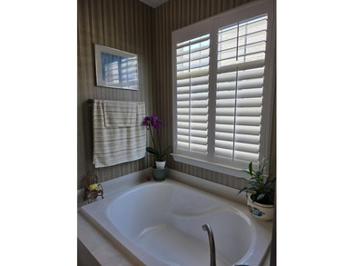 Welcome to this stunning Crepe Myrtle home by Lennar, perfectly - photo 25