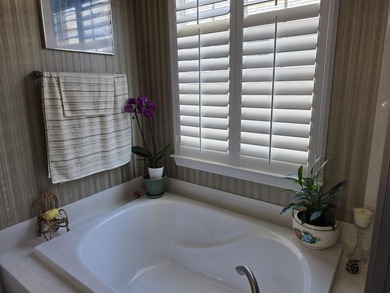 Welcome to this stunning Crepe Myrtle home by Lennar, perfectly - photo 26