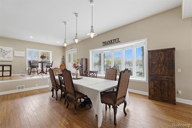 Luxury lakefront living! This one-of-a-kind waterfront home - photo 9