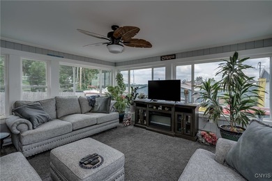 What an opportunity here!!! Absolutely PRIME location! Reputable - photo 3