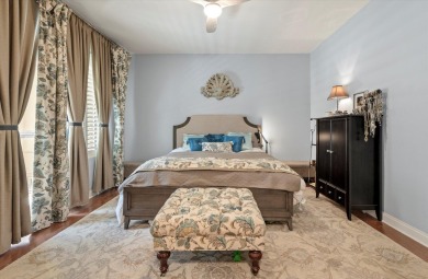 Beautiful condo in the heart of Daniel Island. High ceilings and