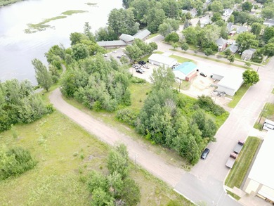 Prime development opportunity in the heart of Tomahawk! This - photo 16