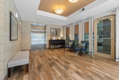 Beautiful condo in the heart of Daniel Island. High ceilings and