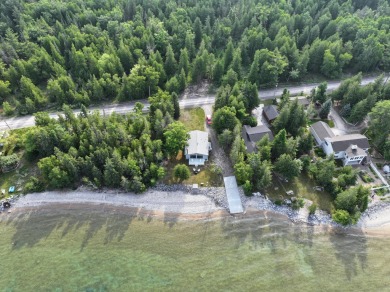 Lake Home ActiveUnderContr in Alpena, Michigan