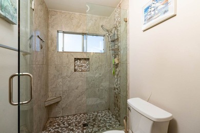 Welcome to this beautifully maintained 4-bedroom, 2.5-bath home - photo 12