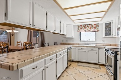 Introducing Laughlin Estates, where the essence of community - photo 14