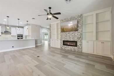 This exceptional home features a thoughtfully designed tri-split - photo 18