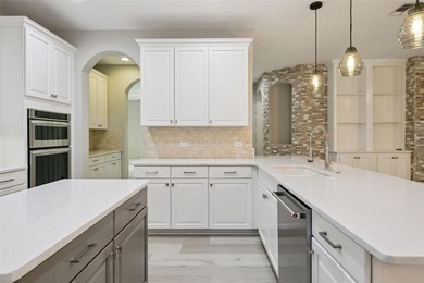 This exceptional home features a thoughtfully designed tri-split - photo 22